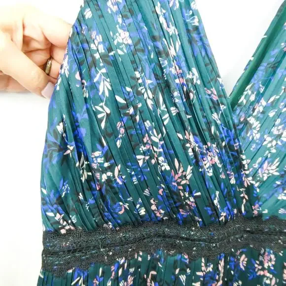 Banana Republic Sleeveless Micro Pleat Dress Sz 8 Petite Green Blue Floral Midi - Picture 6 of 13